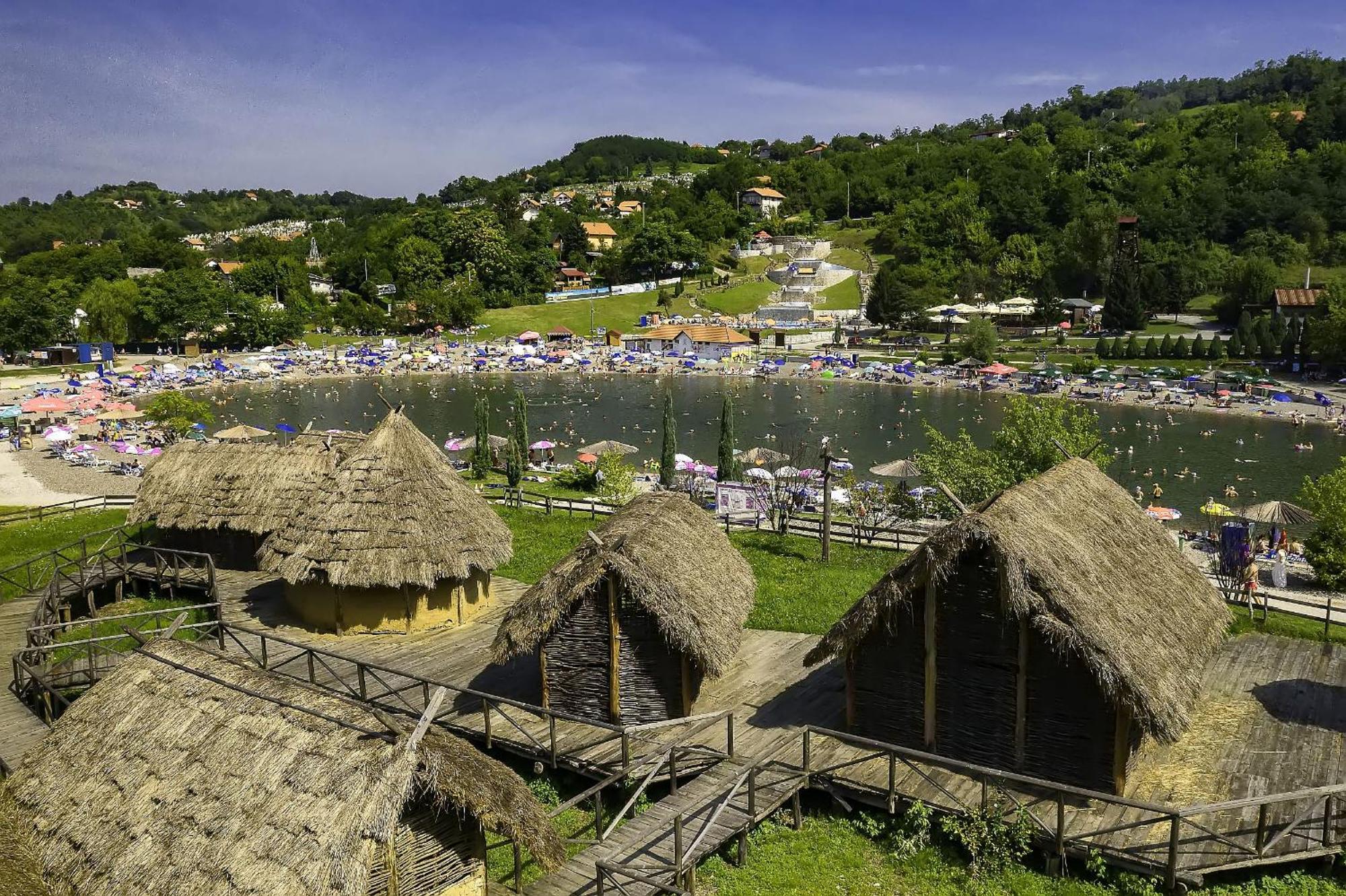 Park Lake Suite Tuzla Luaran gambar